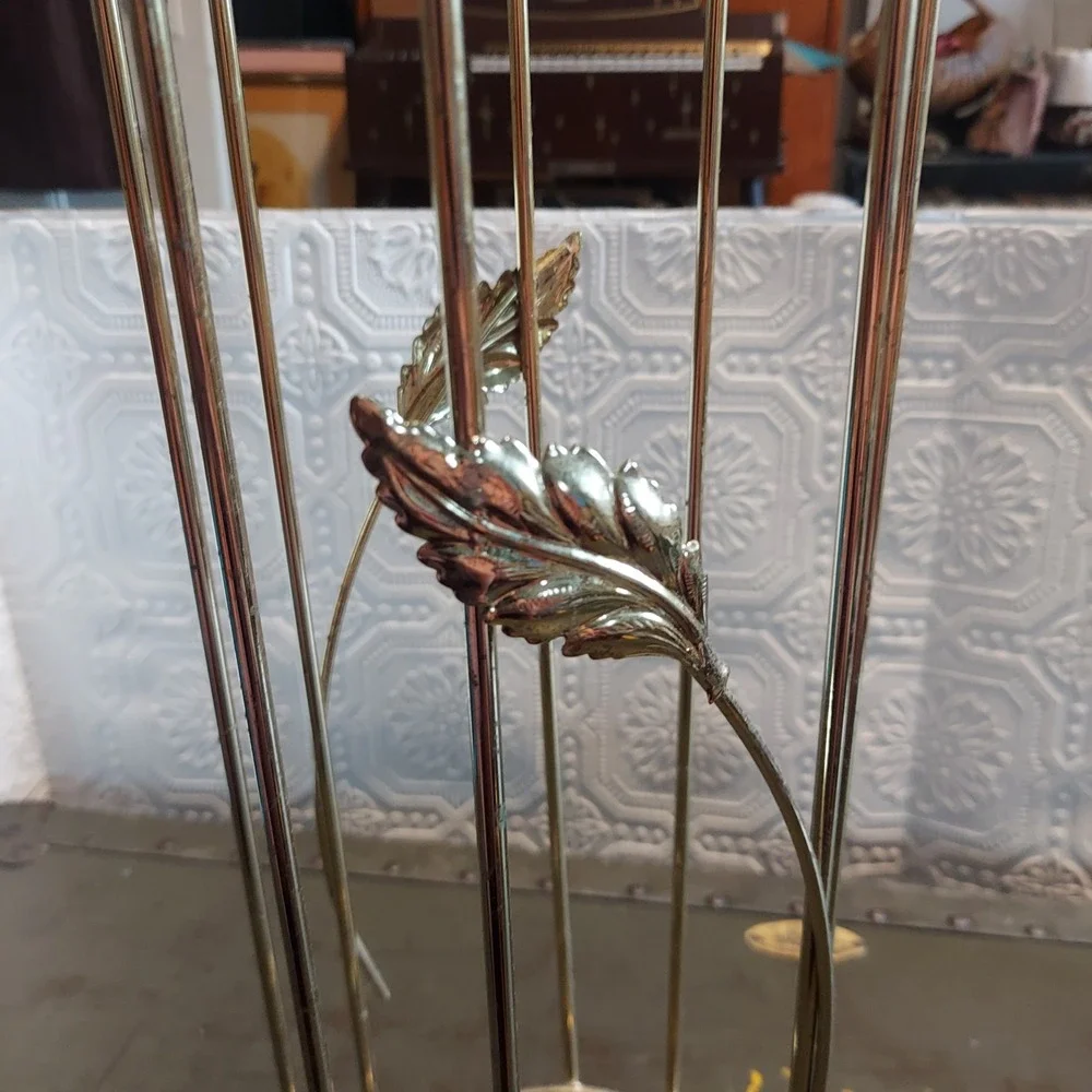 Vintage Brass Tone Metal Toilet Paper Bathroom Stand Leaf Hollywood Regency